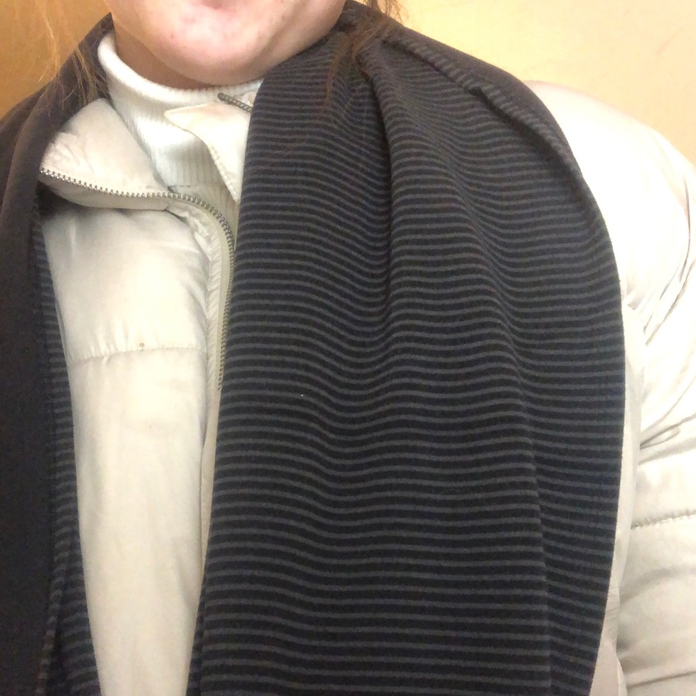 Customizable Lulu Lemon Snap Scarf